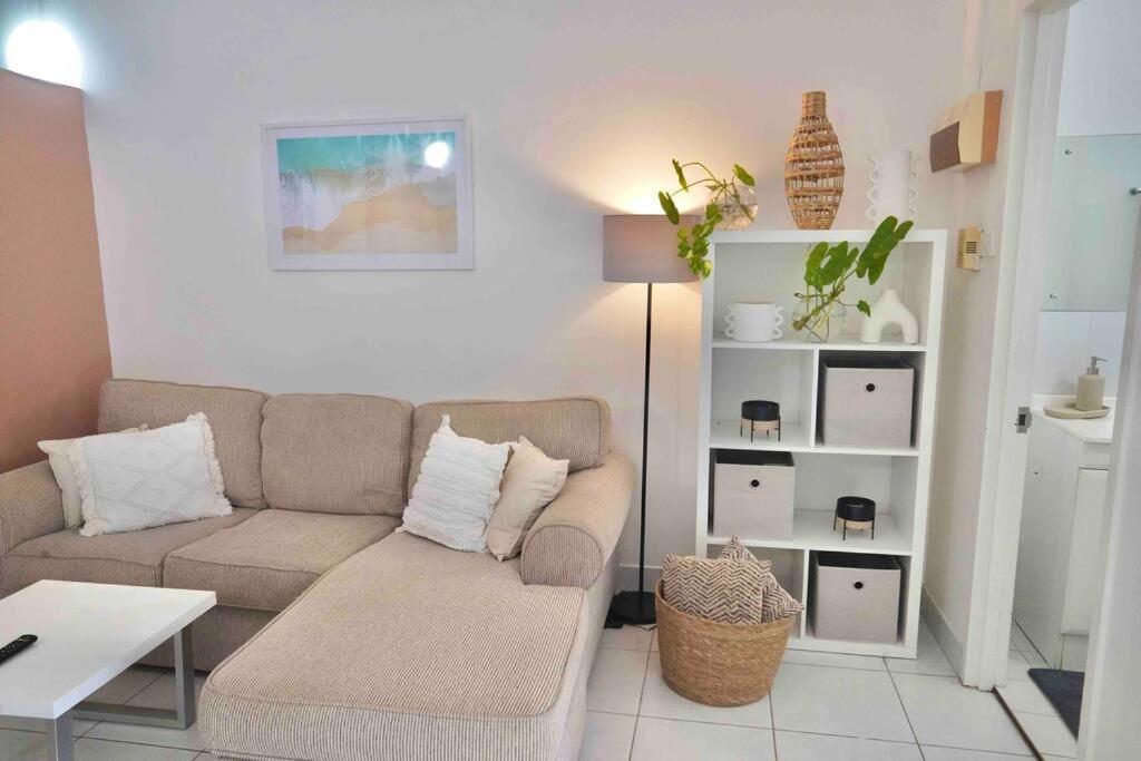 Lovely One Bed Room Apartment Right In The City Darwin Luaran gambar